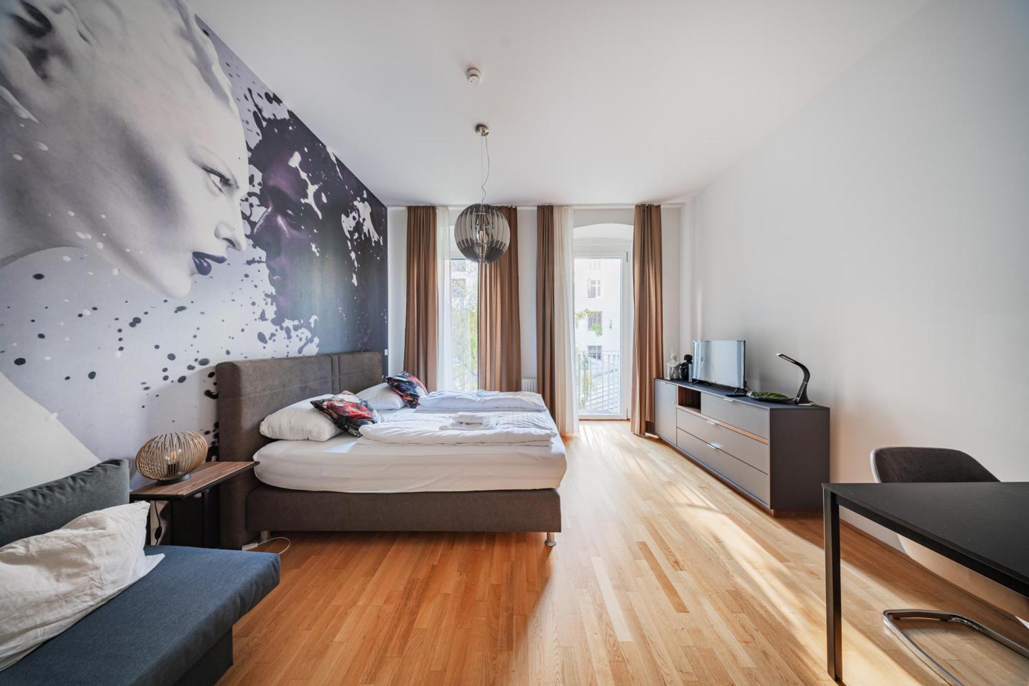 Stylish Nest For 4 Apartment