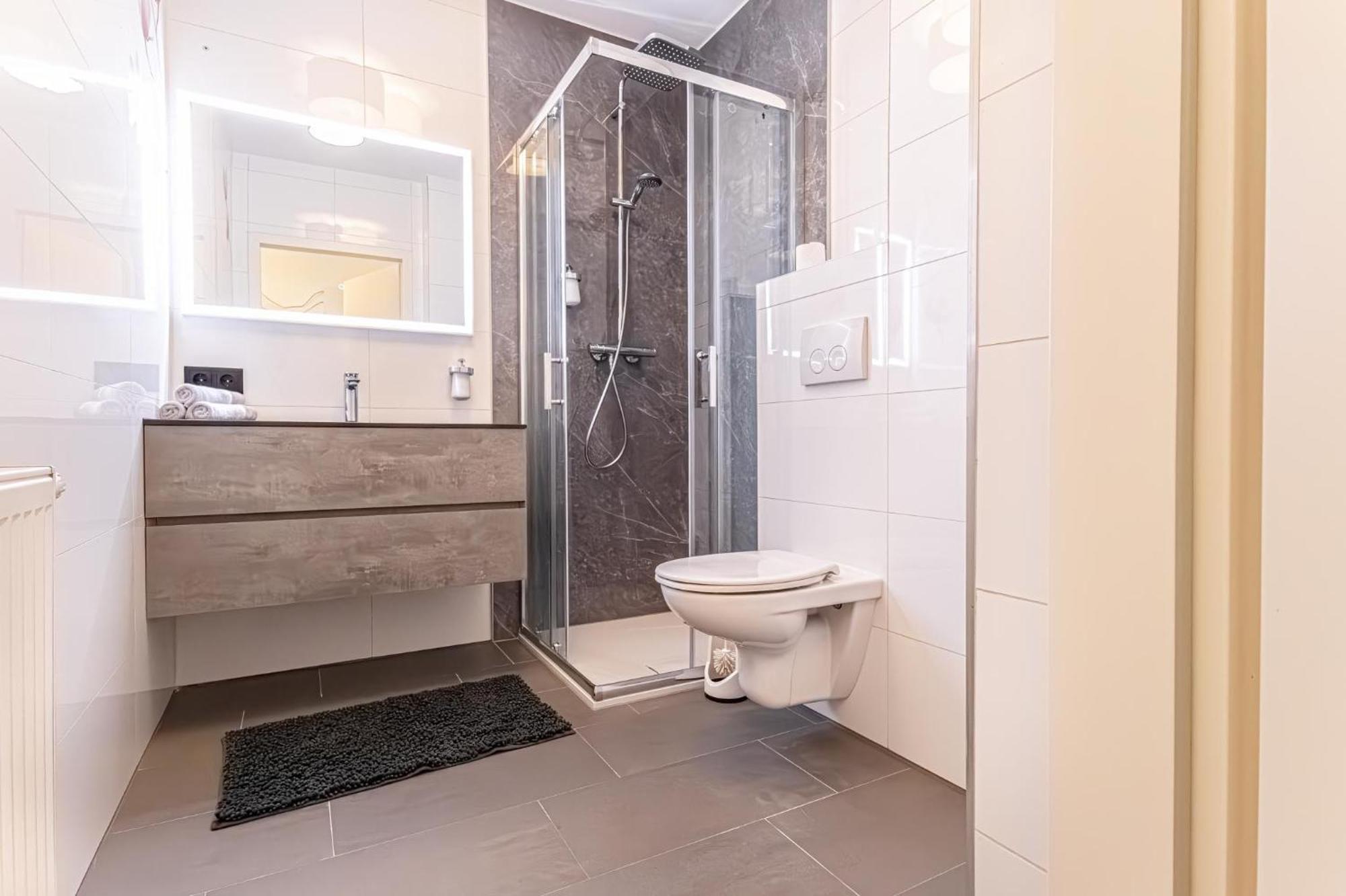Chic 1br And 1lr In Apartment Wien