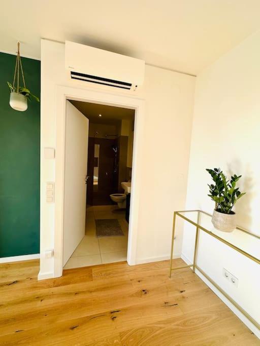 Sunny Terrace Penthouse With Ac - Self Check-in *