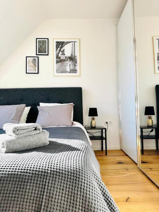 Sunny Terrace Penthouse With Ac - Self Check-in Apartment *