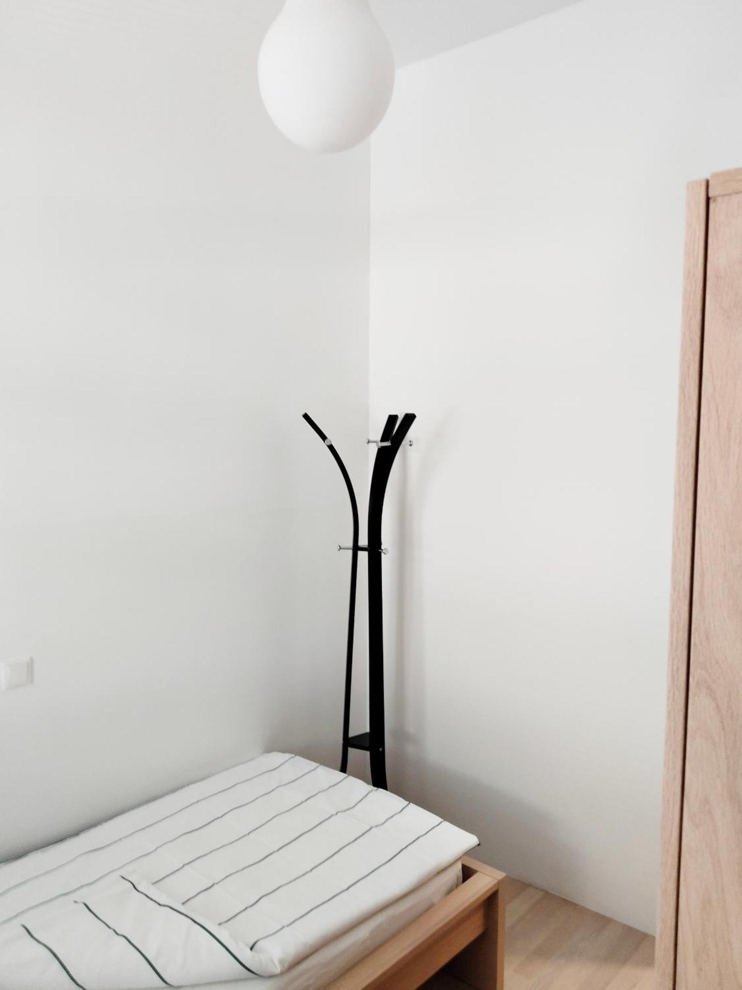 Favorit-rooms Direkt Metro-u1 Connection To Centralstation And City-center Hostel Vienna