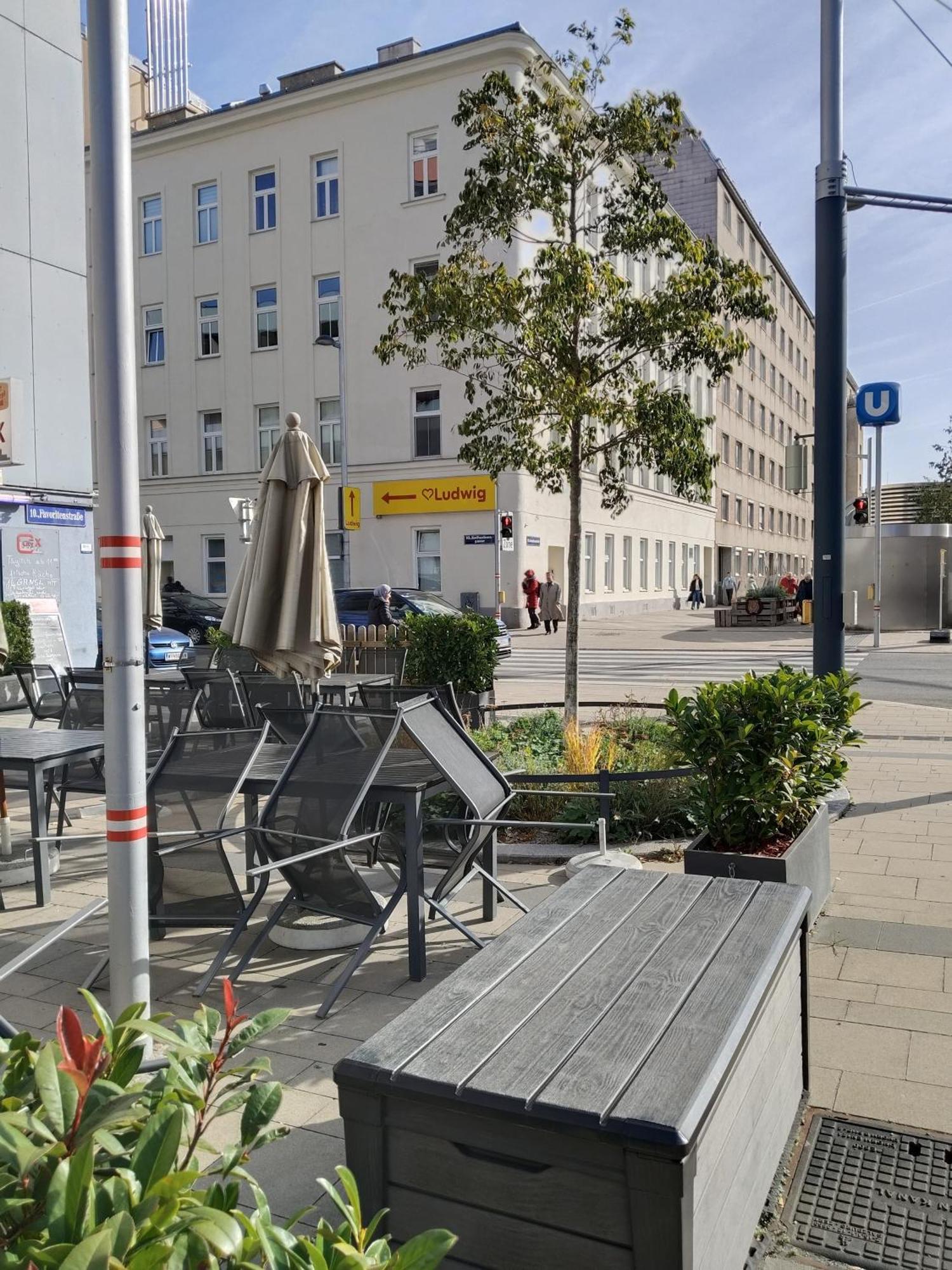 Favorit-rooms Direkt Metro-u1 Connection To Centralstation And City-center
