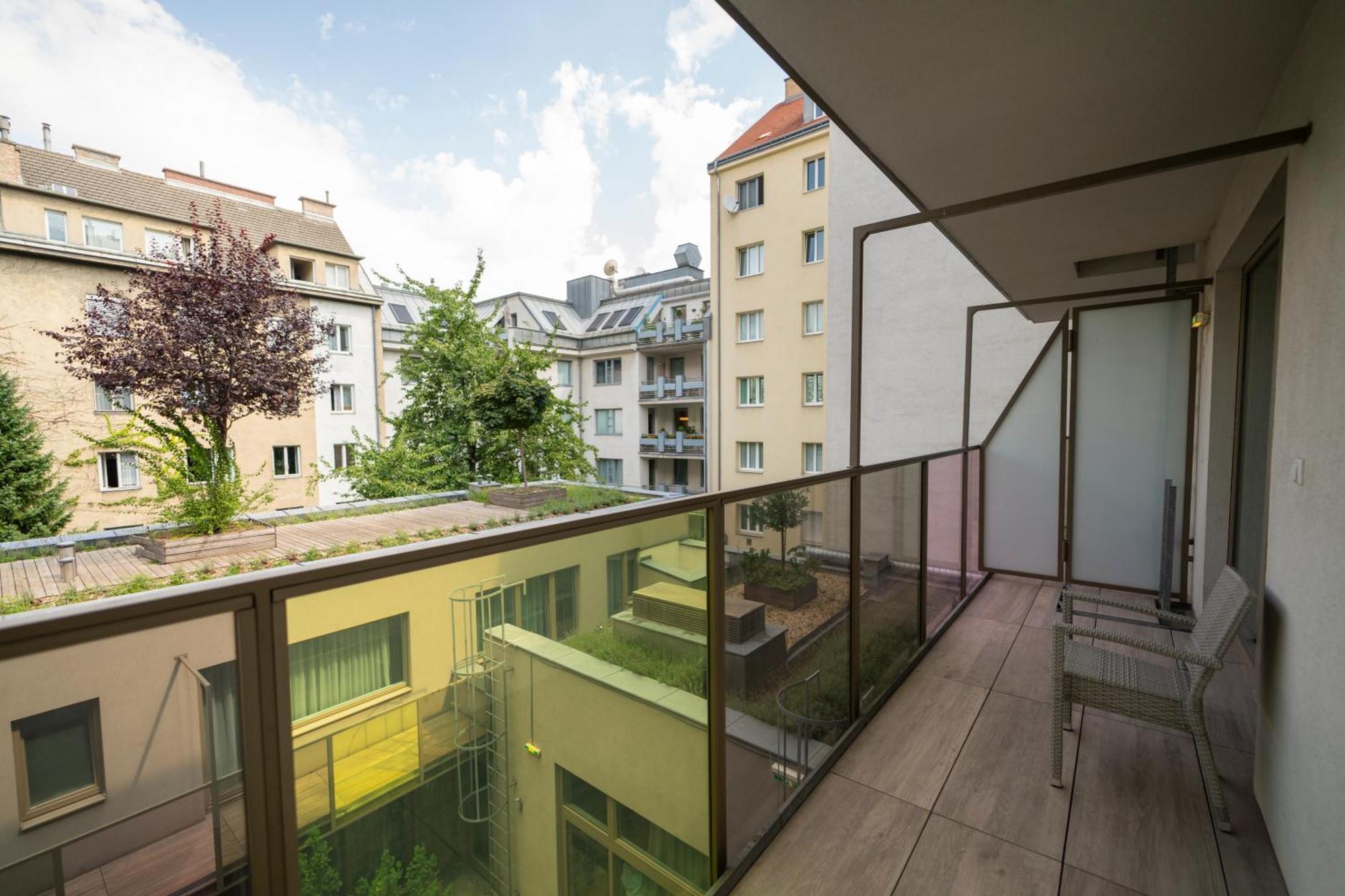 Pakat 4* Viena