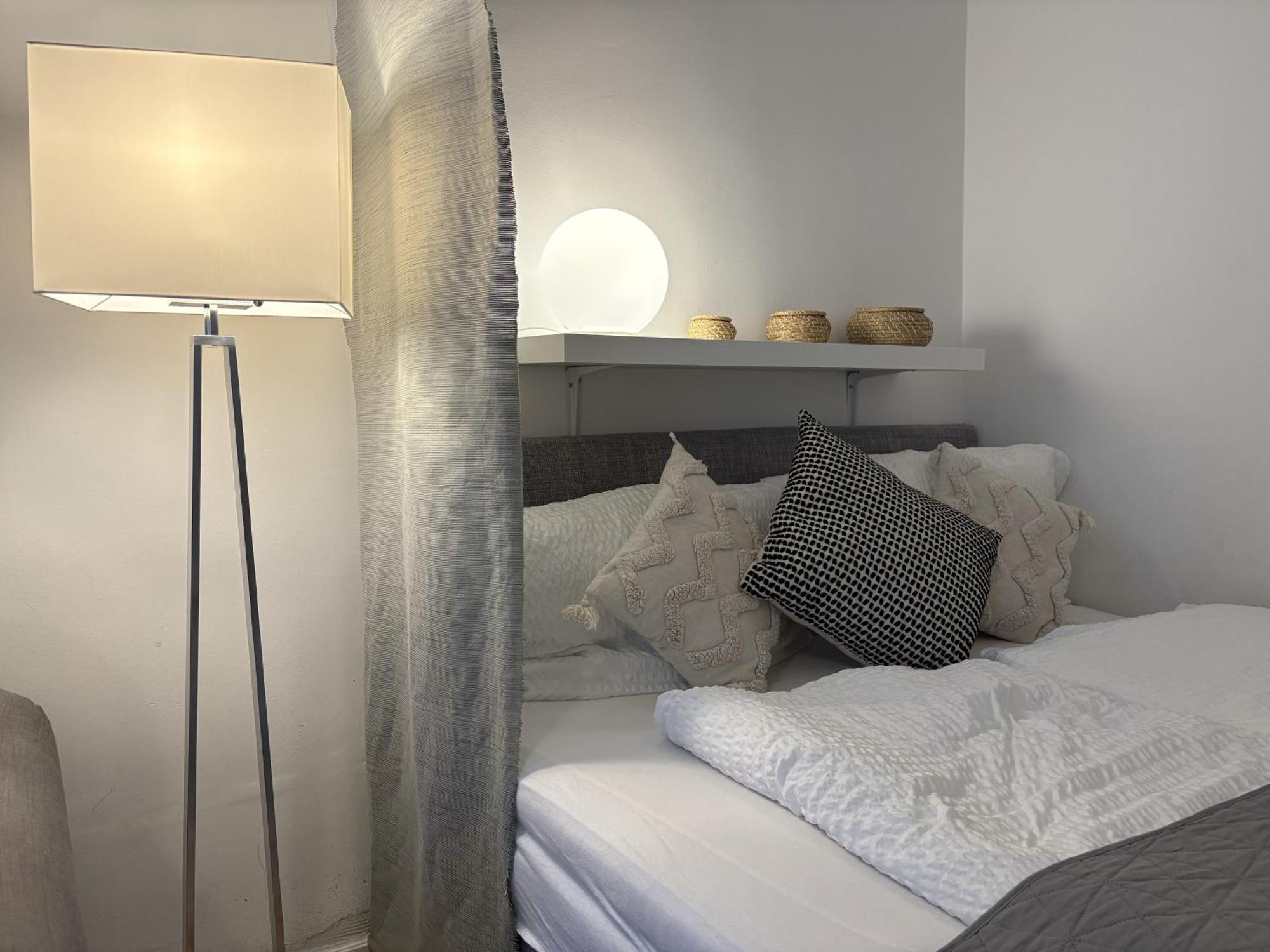 Luxurious And Bright, 5 Min To City Center