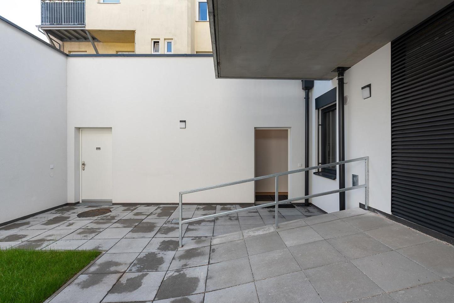 Apartment Modernes Und Neues In Ruhelage Nahe Schoenbrunn *