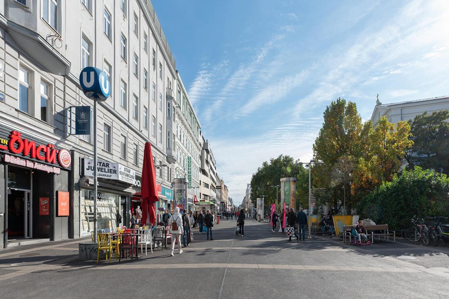 Apartment Ruheoase Im Dachgeschoss Mit Klimaanlage, Nur 10 Minuten Ins Zentrum