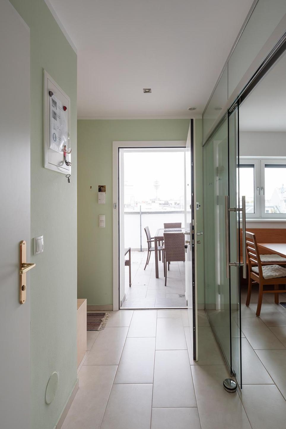 Apartment Ruheoase Im Dachgeschoss Mit Klimaanlage, Nur 10 Minuten Ins Zentrum *