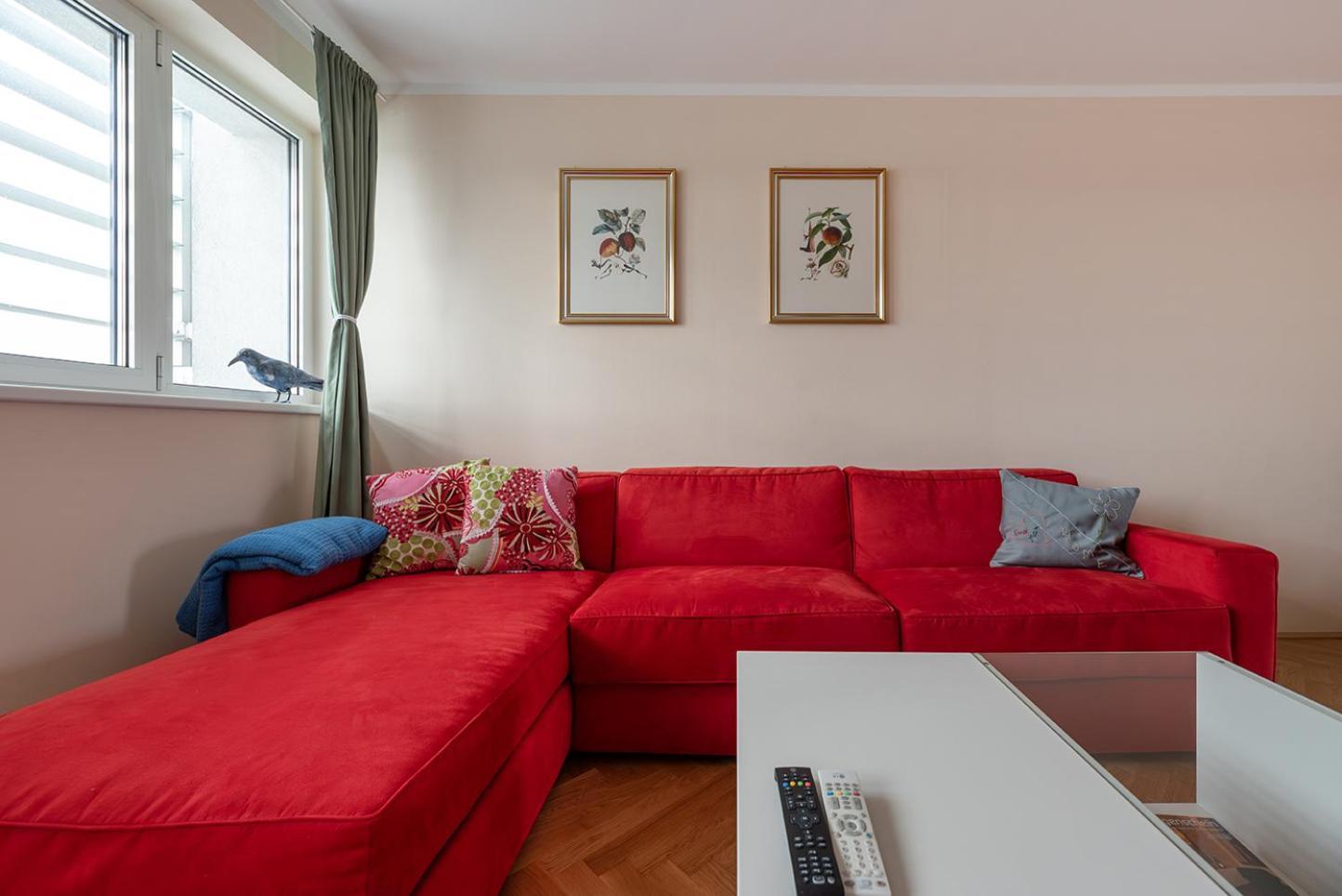 Apartment Ruheoase Im Dachgeschoss Mit Klimaanlage, Nur 10 Minuten Ins Zentrum *
