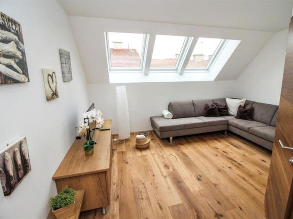 Apartment 2 Floor Rooftop With Terrace *