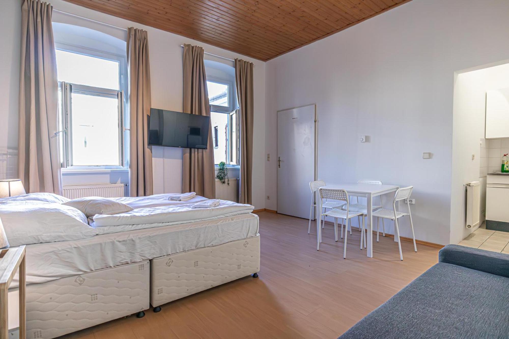 Prime Getaway With Easy Access Apartment *