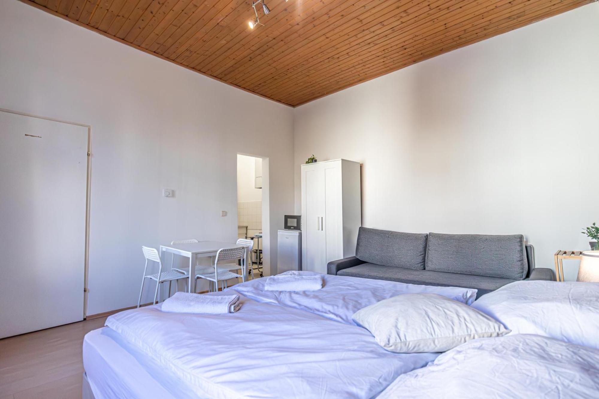 Apartment Prime Getaway With Easy Access *