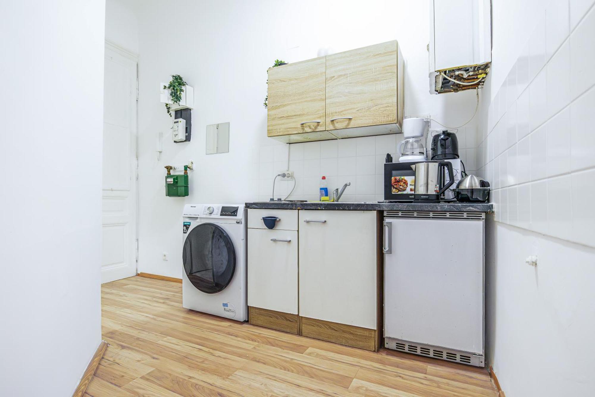 Apartment Living, Suburban Feel 1br Apt. At Prime Spot Wien