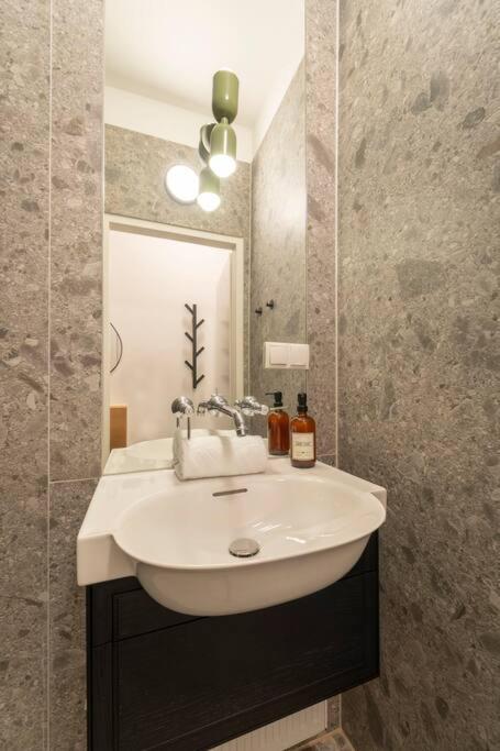 Josef'S Home I Premium Apartment I Modern & Urban Apartment Vienna