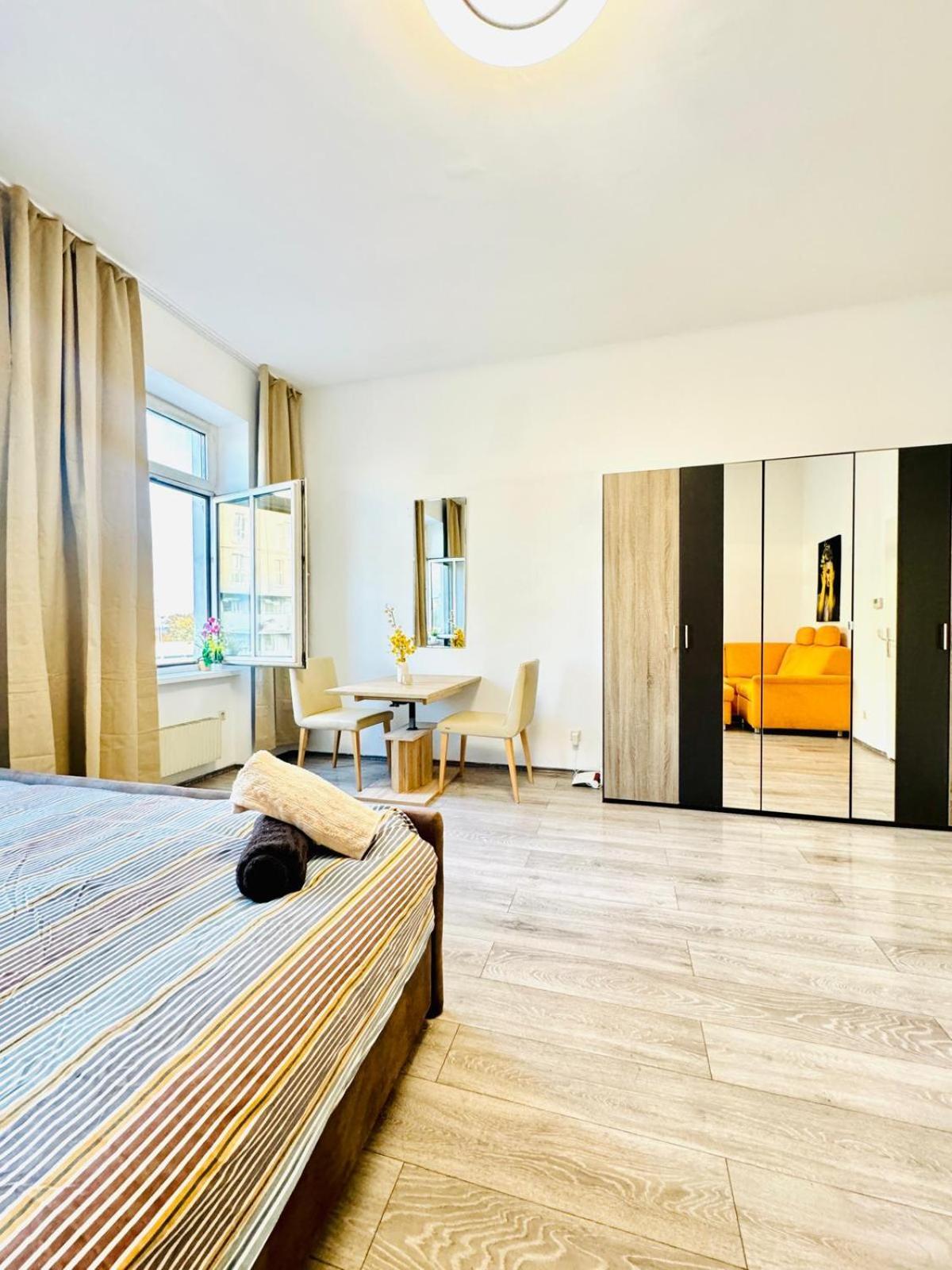 Apartment Comfy 3br In A Shared Apt, 10min To Fac Platz Wien