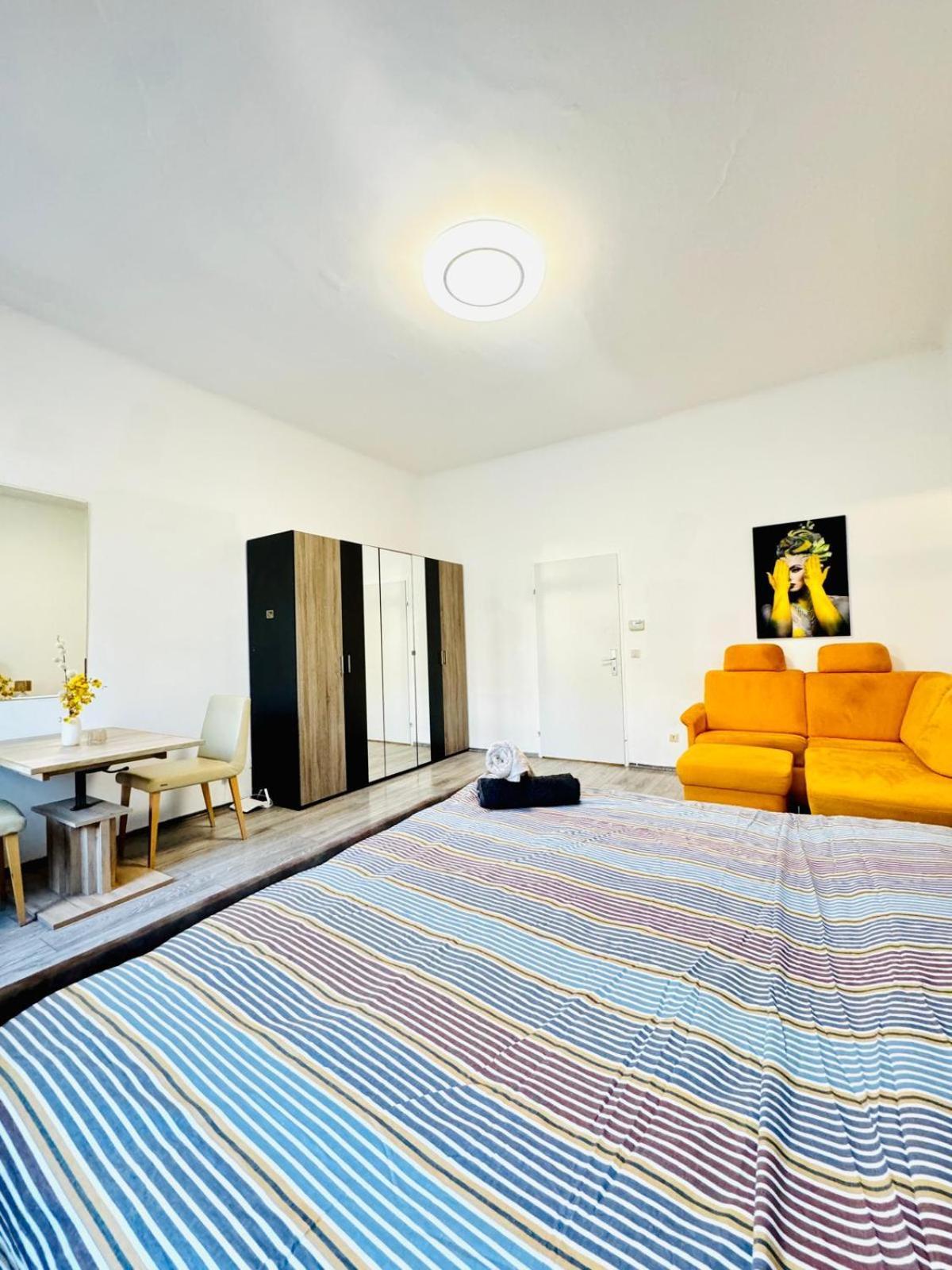 Apartment Comfy 3br In A Shared Apt, 10min To Fac Platz *