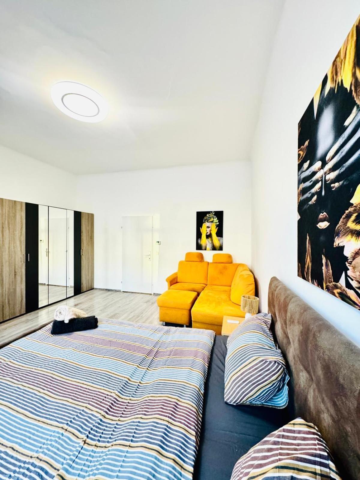 Comfy 3br In A Shared Apt, 10min To Fac Platz Apartment *