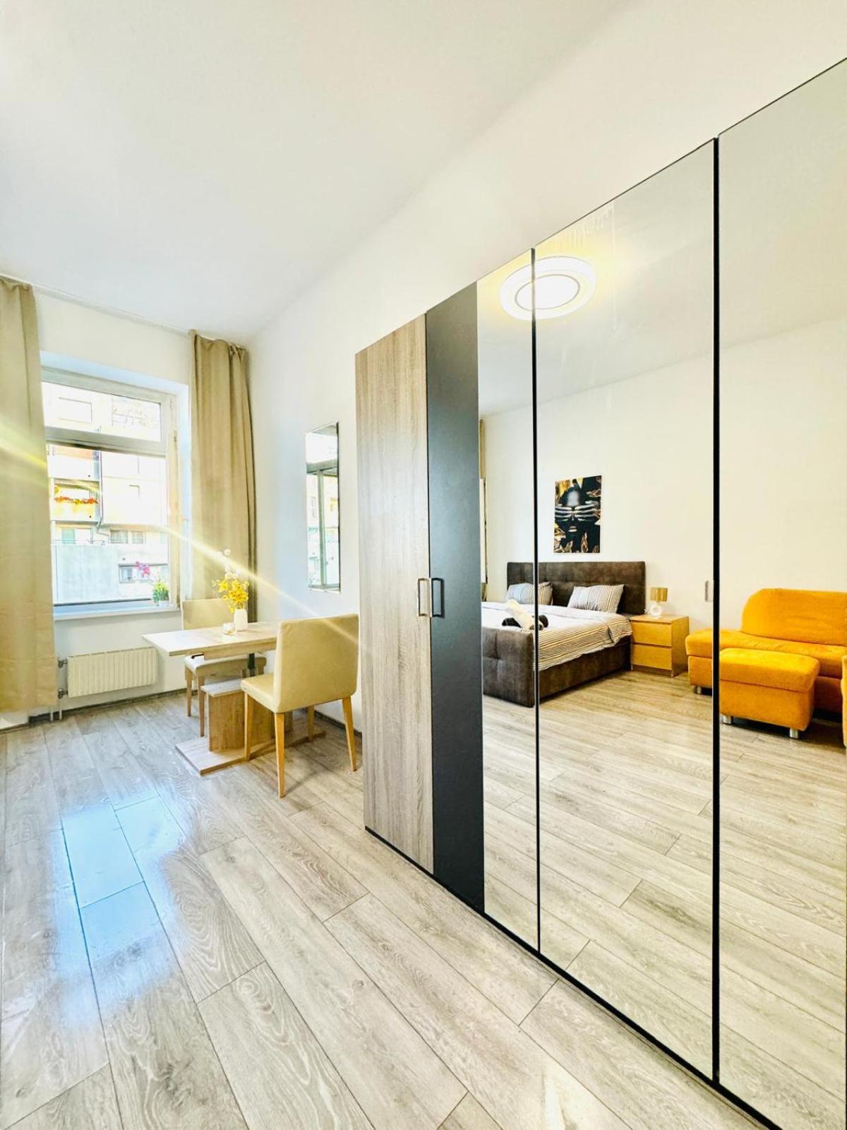 Apartment Comfy 3br In A Shared Apt, 10min To Fac Platz Wien