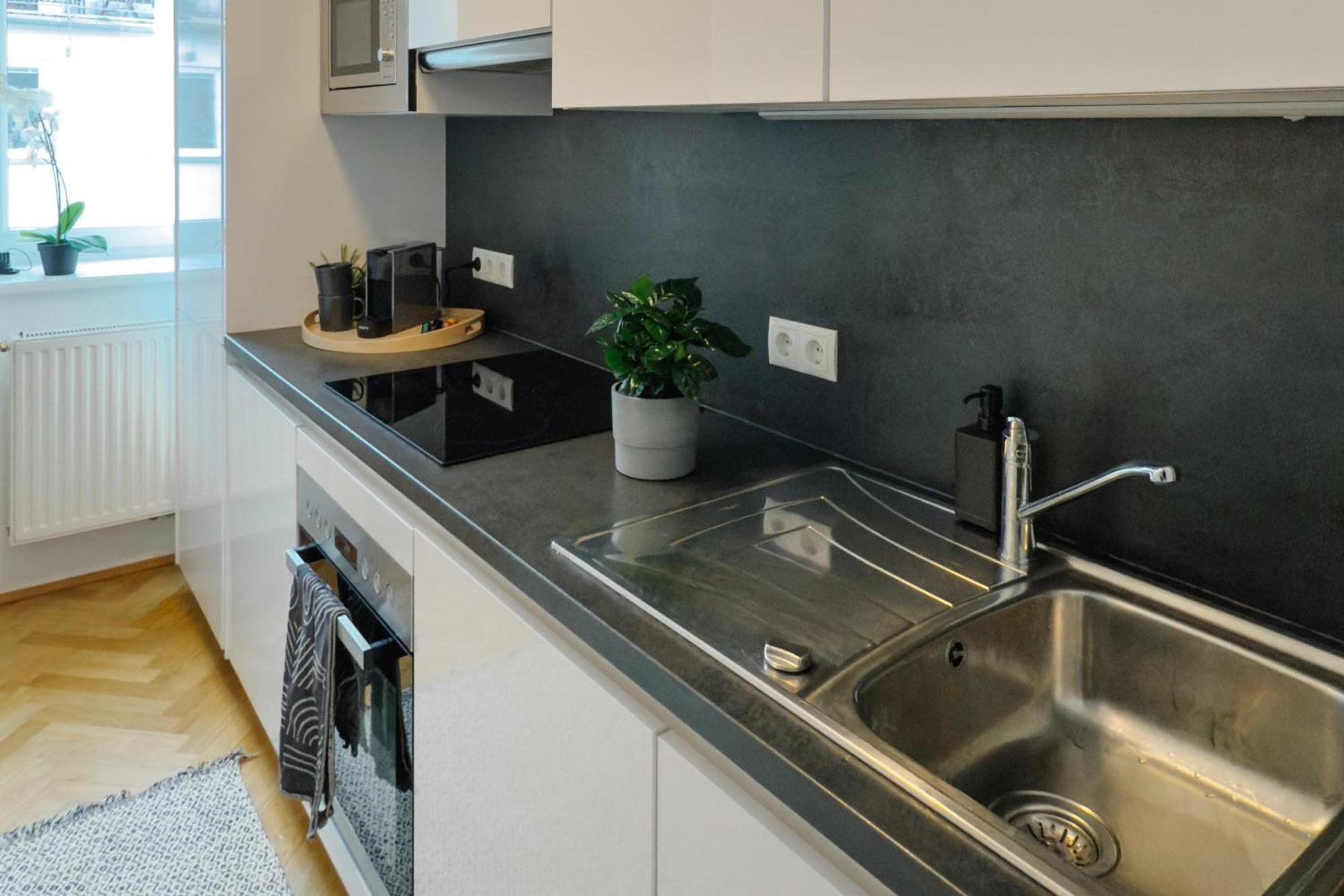 110qm, 4 Bedrooms, Near Schoenbrunn - Axara Housing Osw 33 Apartment *