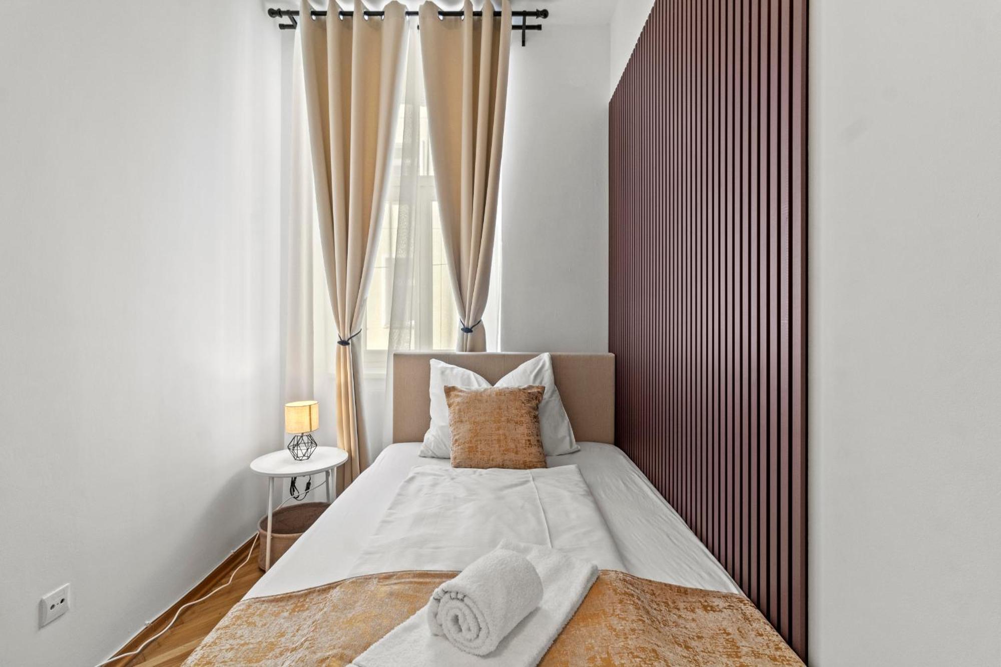 Apartment Zentrale, Stilvolle Und Gemuetliche Vienna