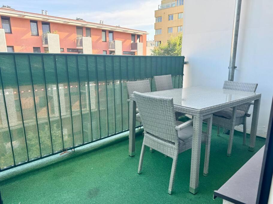 Apartment 115 M2 Maisonette With Free Parking