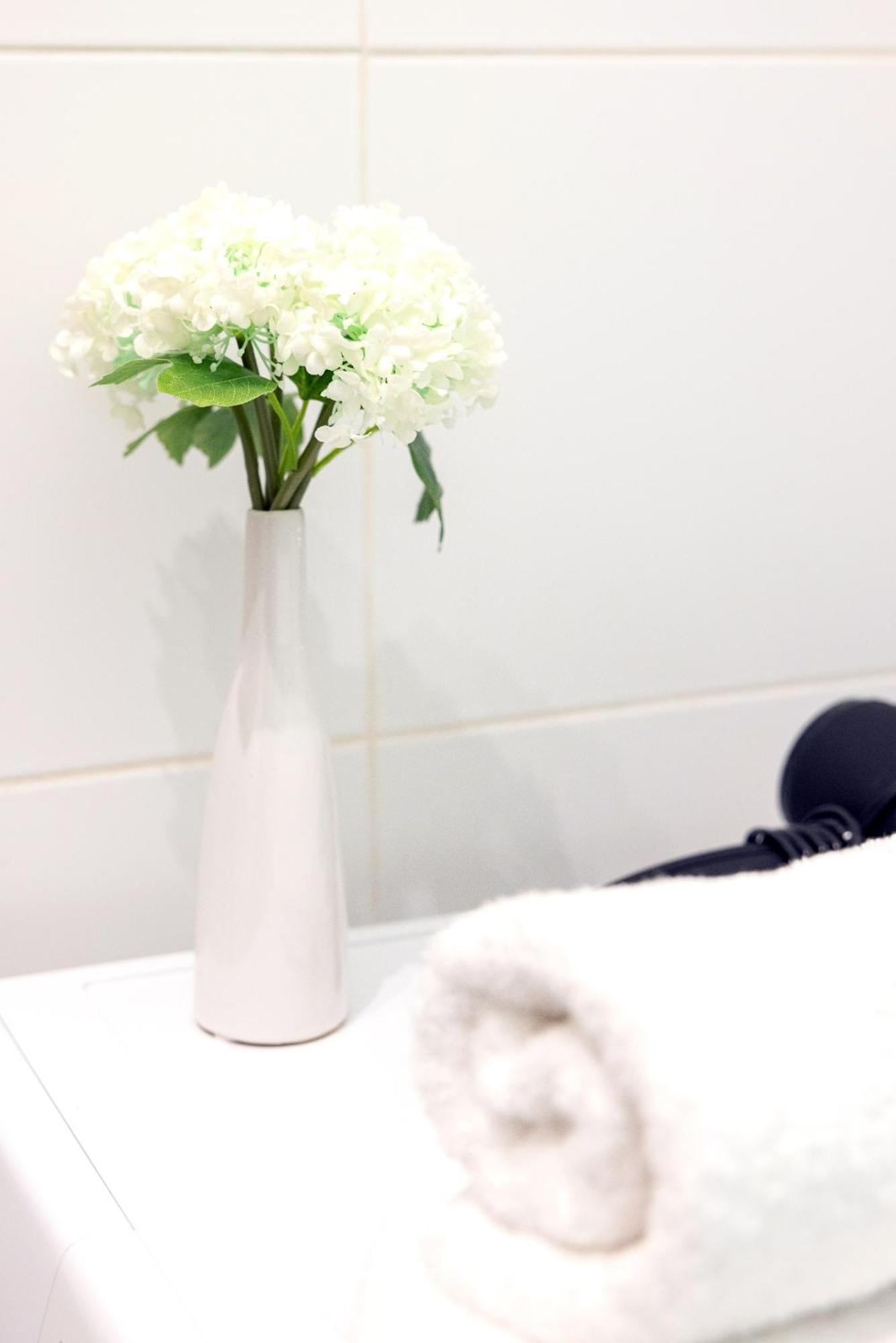 Calm & Cosy With Free Parking *