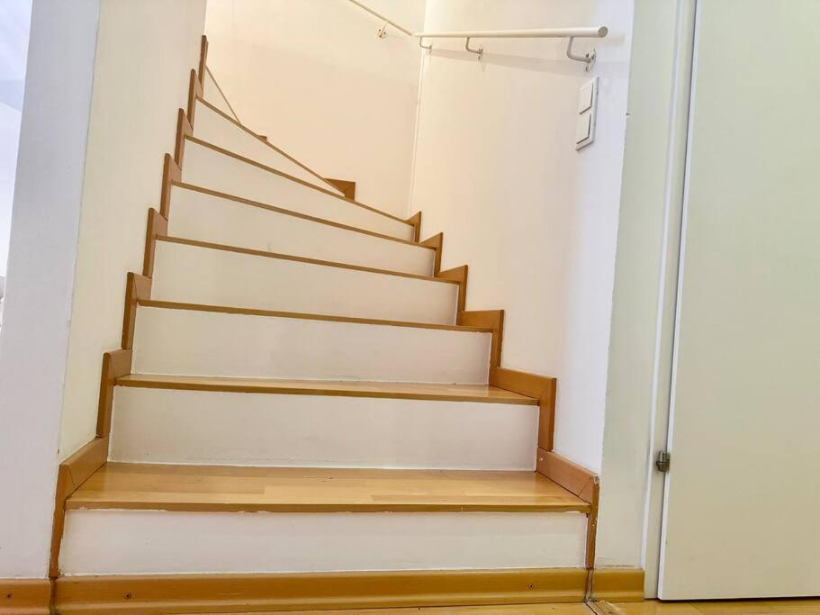 90 M2 Maisonette With Free Parking * Vienna