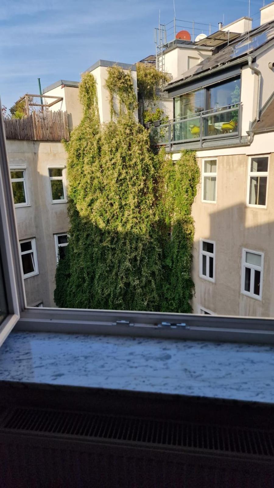 Messe-wien Luminous Flat * Vienna