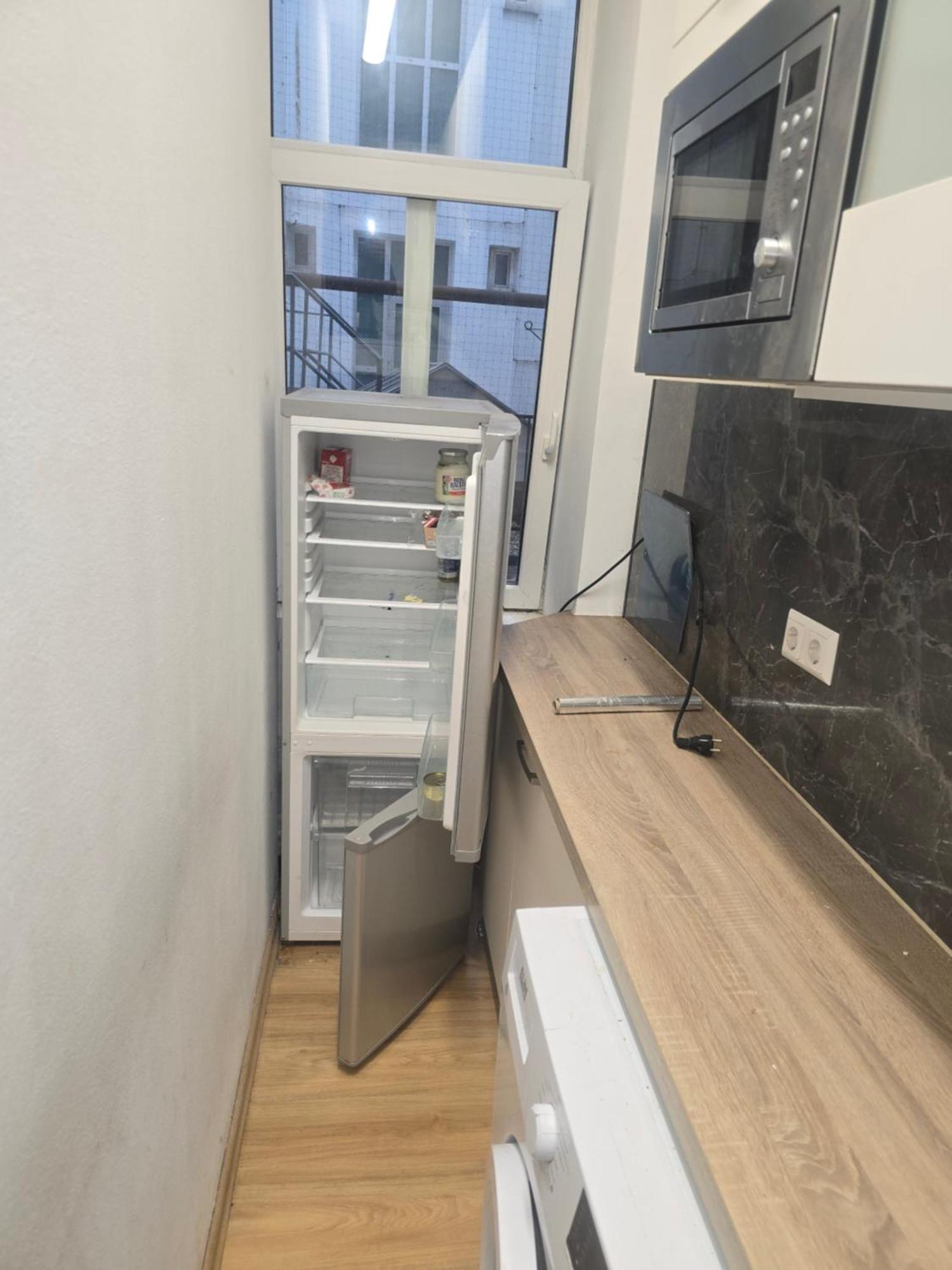 Apartment 1080 *