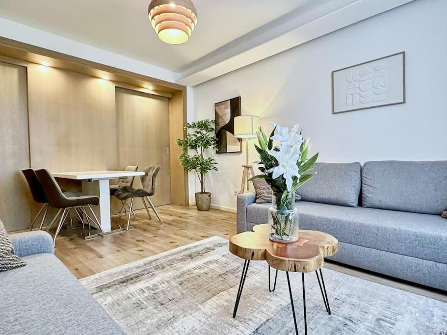 Apartment Inner I Walk To Stephansdom I Designer Flat Vienna