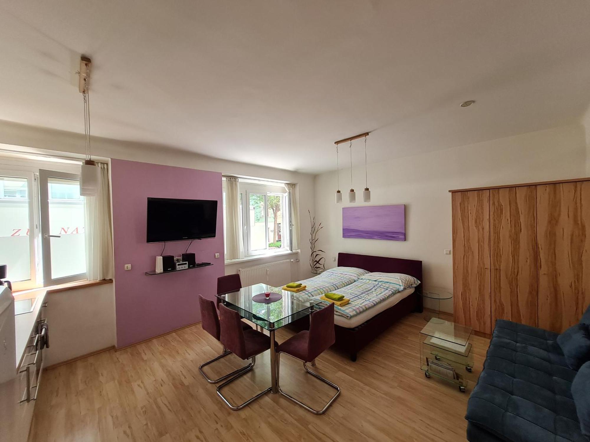 Modern In The Heart Of - Steps From The Opera *