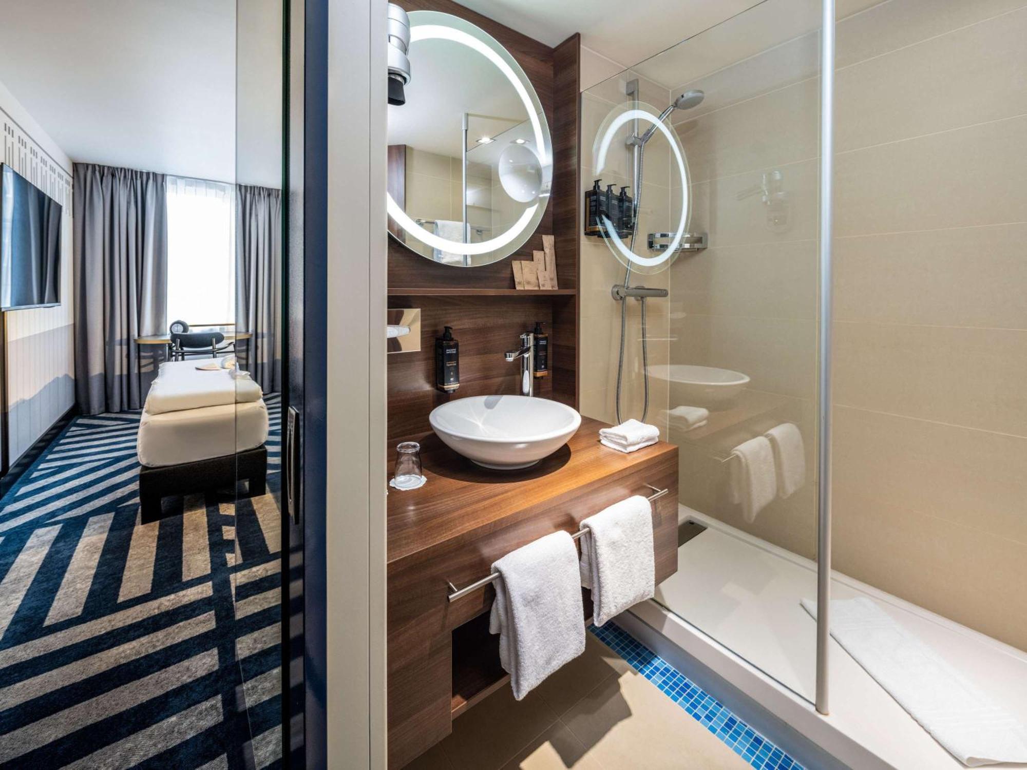 Mercure 4*