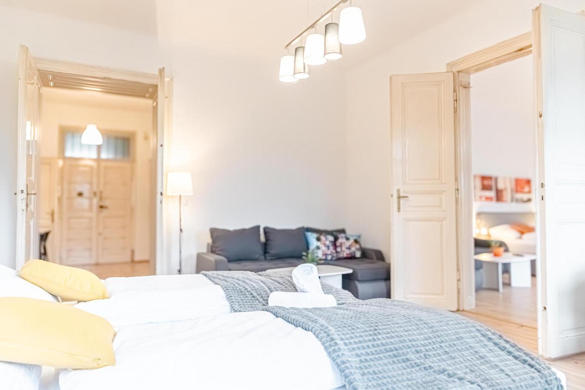 Appartamento Attractive 2br Near Akh Ideal For Longstays *