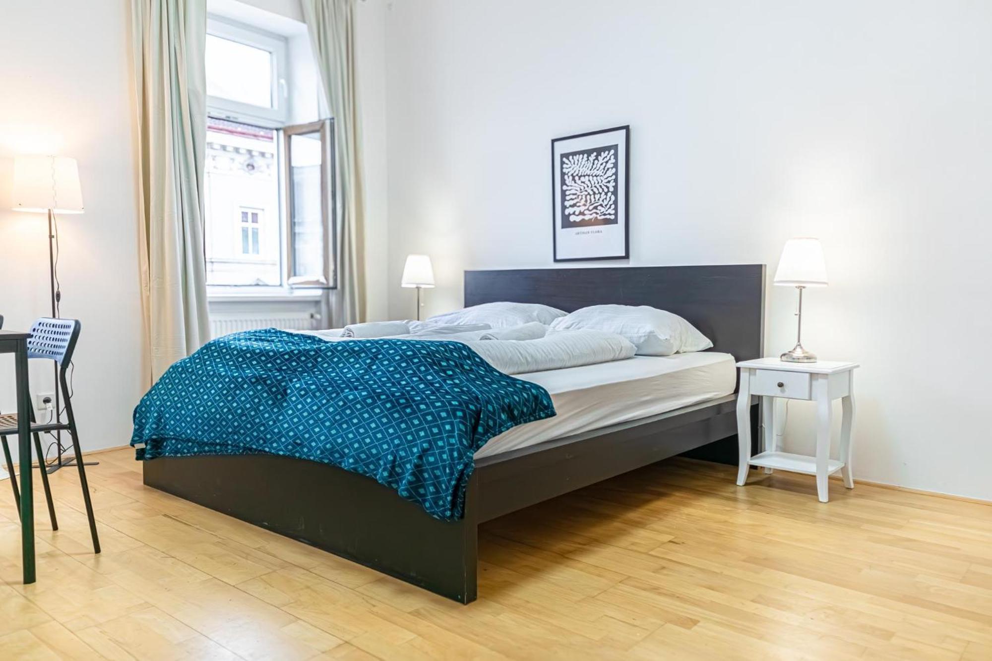 Elegant 2br Apt.@wiener Stadthalle/central Located * Vienna