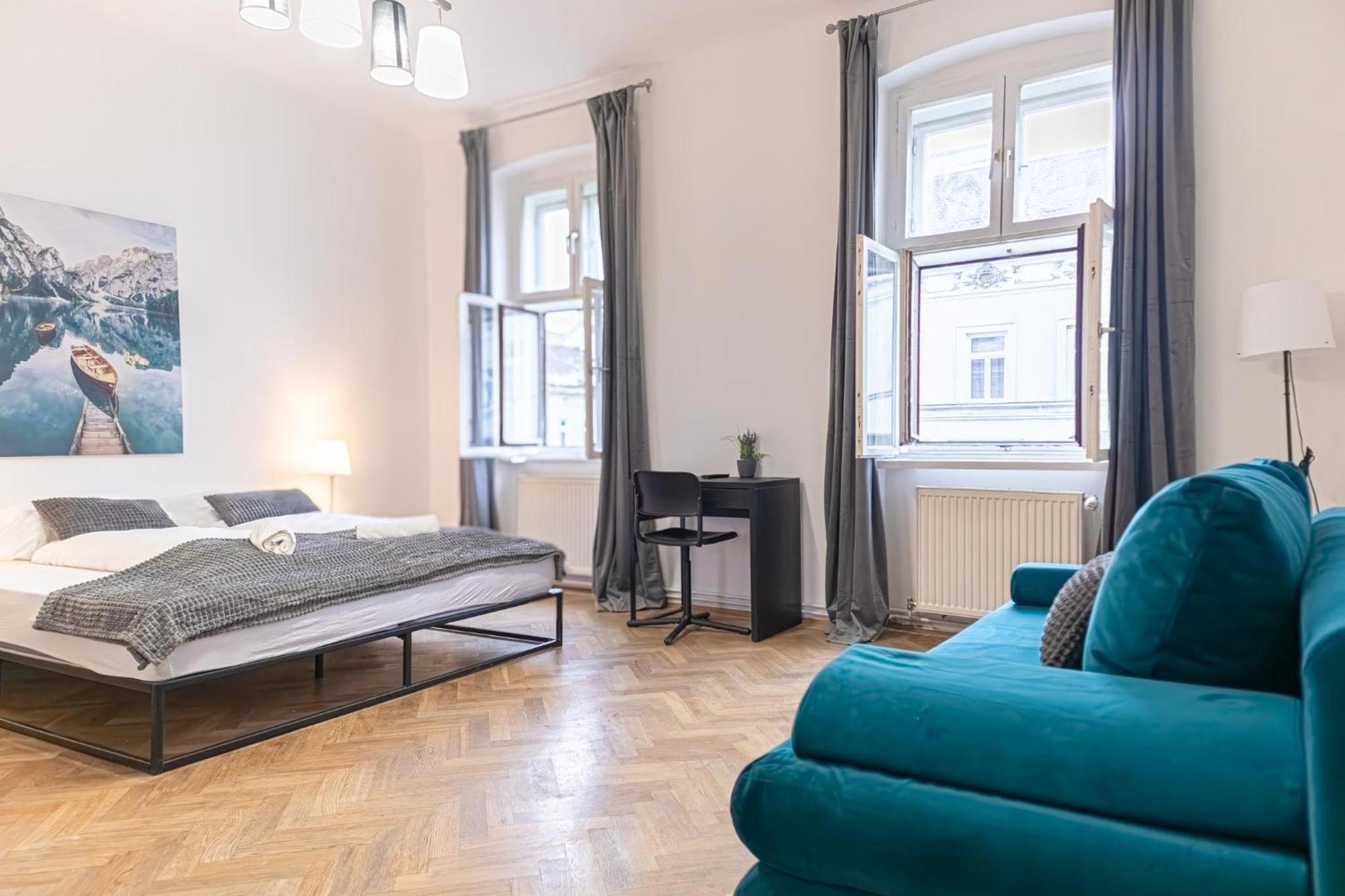 Spacious 2br -near Wiener Stadthalle Burggassewiener Well Located Vienna