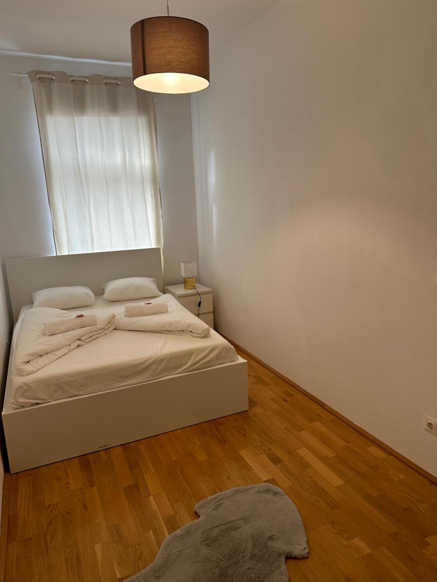 Cozy Three-room 14 * Vienna