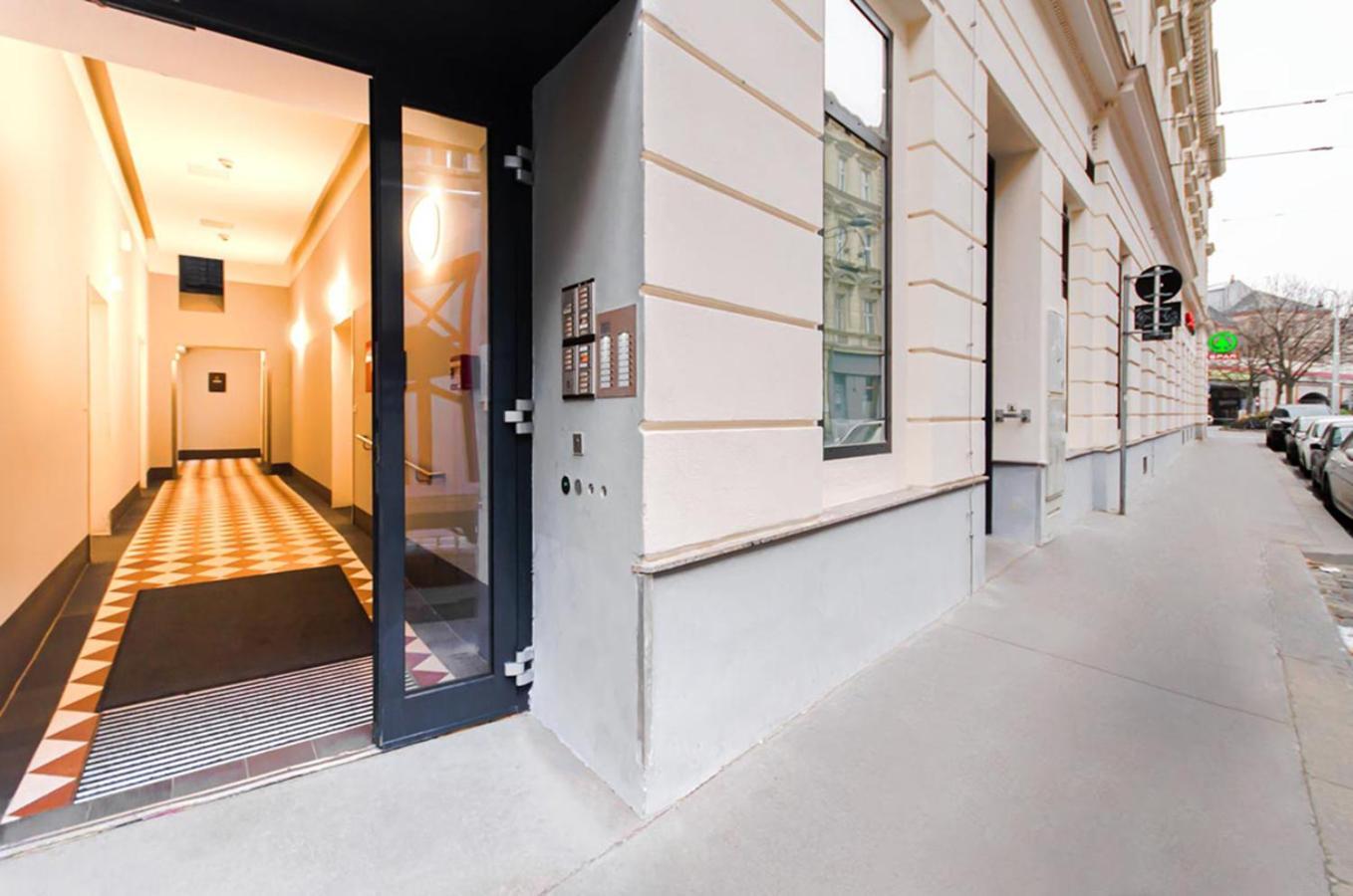 Apartment Charming Historical Near Centre Vienna