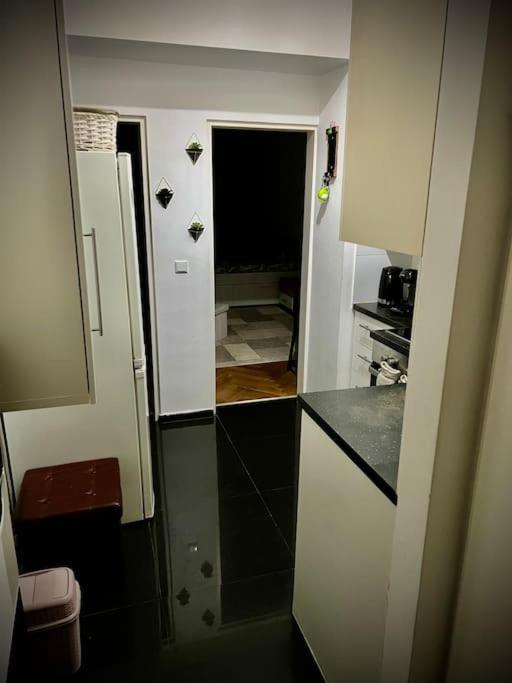 Super Apartment *