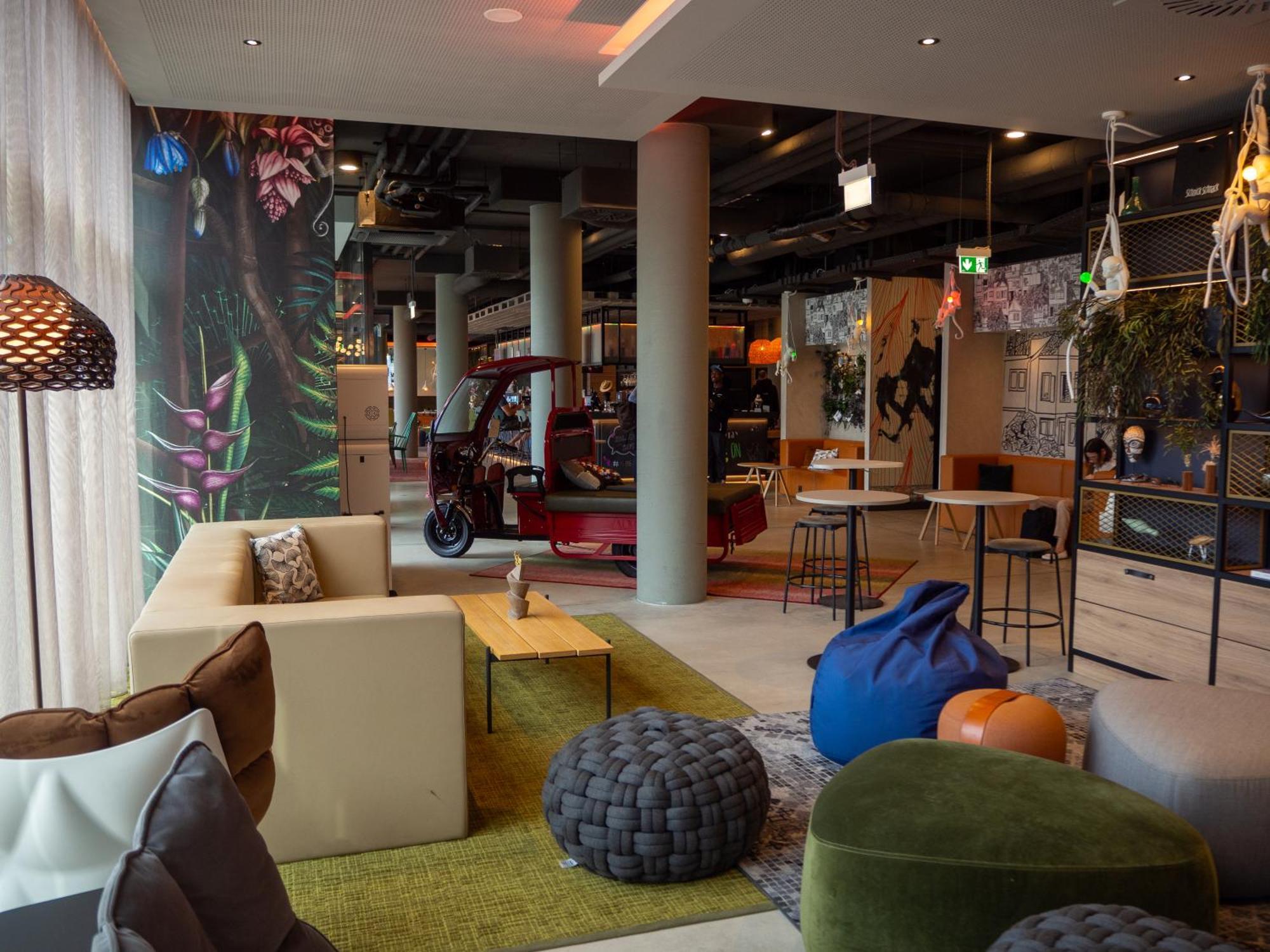 Moxy East Hotel