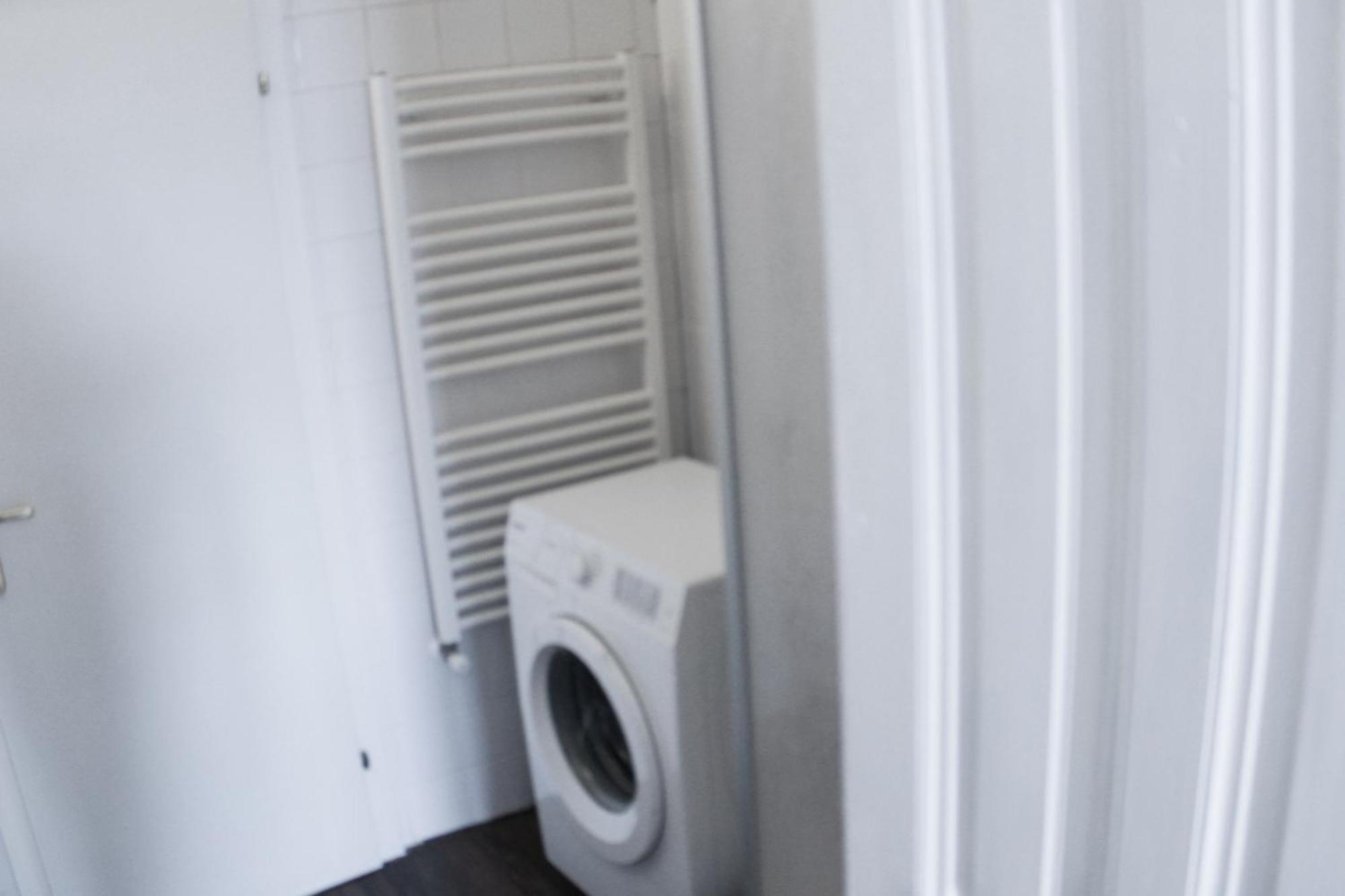 Spittelau Chillout Lounge Spacious Bright Contactless Selfcheckin