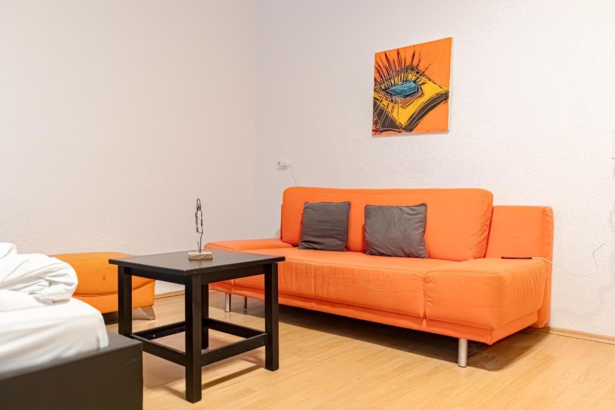 Chic - Very And Well Connected Apartment *