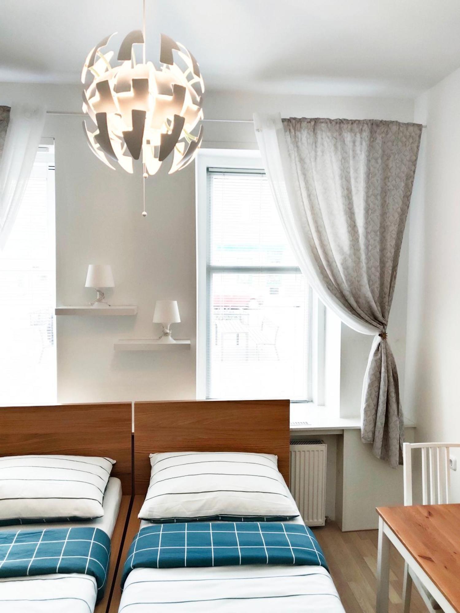 Favorit-rooms Direkt Metro-u1 Connection To Centralstation And City-center Hostel Vienna