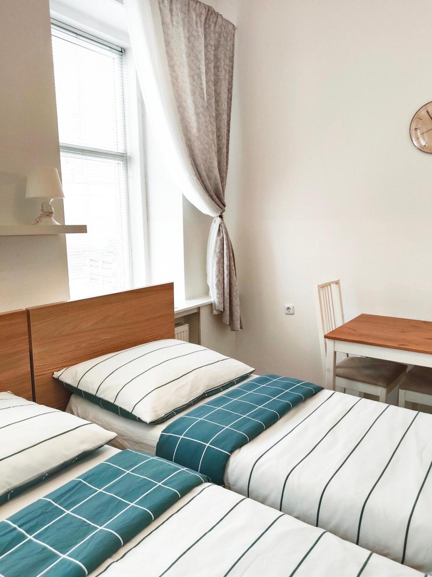 Hostel Favorit-rooms Direkt Metro-u1 Connection To Centralstation And City-center Vienna