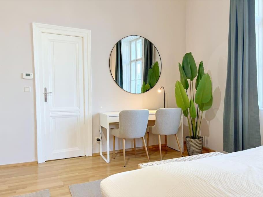 Apartment 10 Minutes To Mariahilfer Strasse I Naehe Zentrum *
