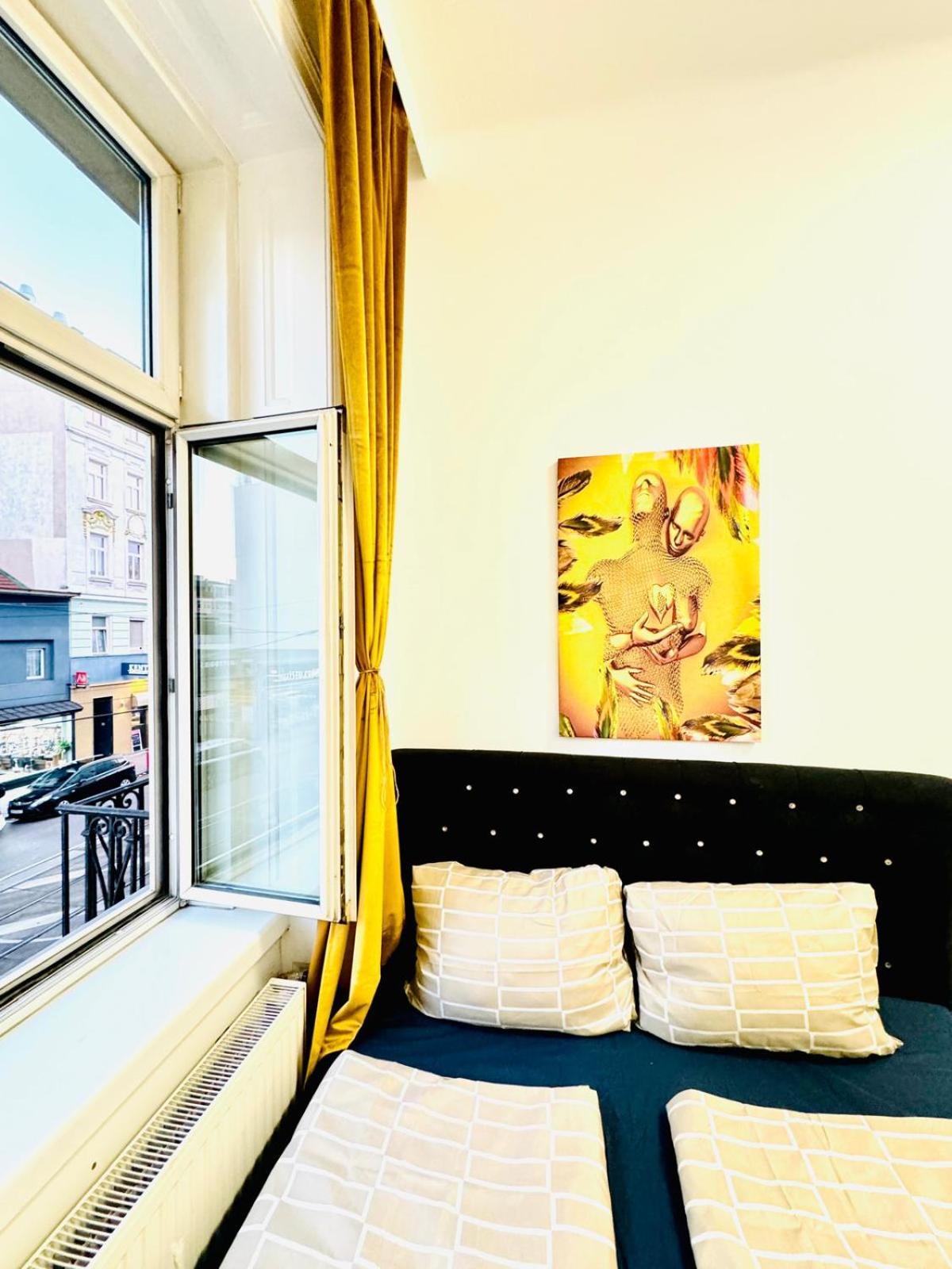 Cozy 9br Shared Apartment, Only 12min Walk To Augarten *