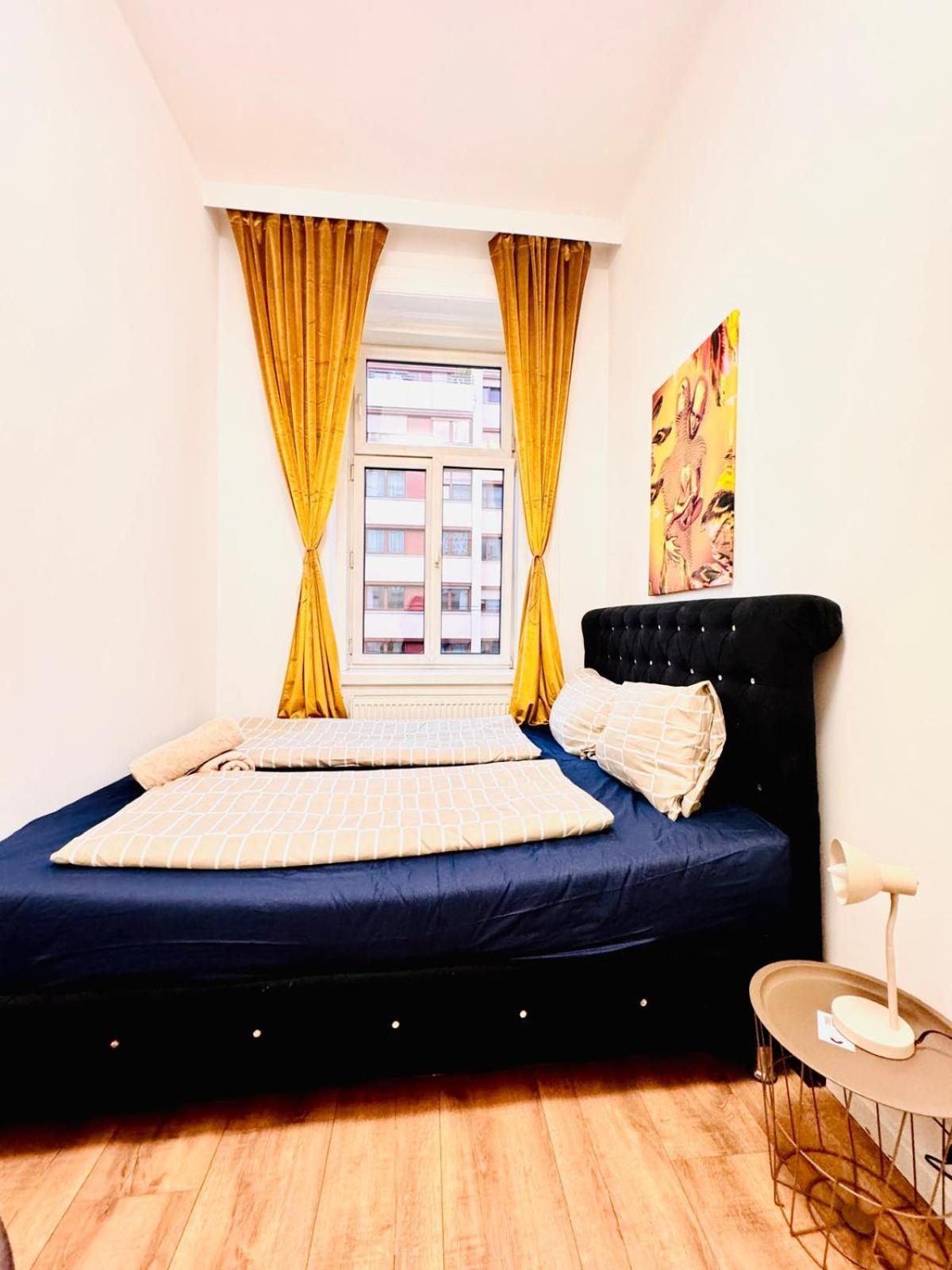 Apartment Cozy 9br Shared Apartment, Only 12min Walk To Augarten