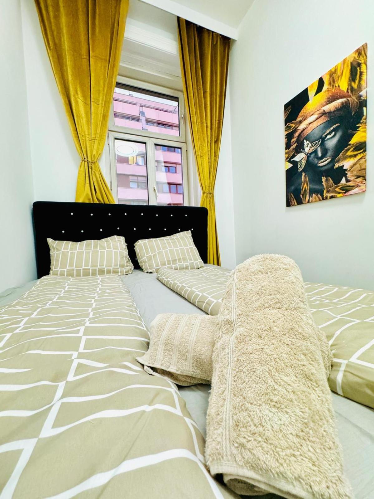 Cozy 9br Shared Apartment, Only 12min Walk To Augarten *