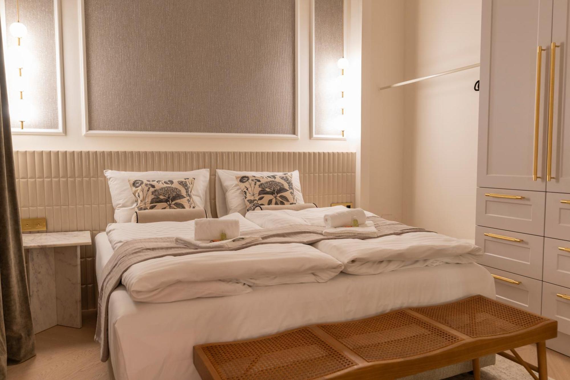 Apartment Josef'S Home I Superior Suite I Quiet & Central Vienna