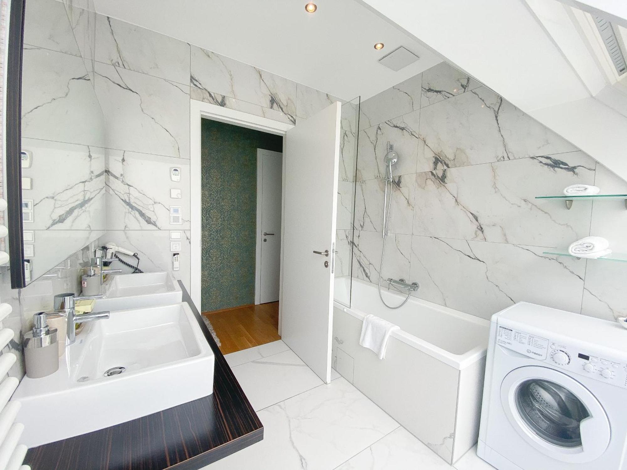 Abieshomes Serviced - Votivpark * Wien