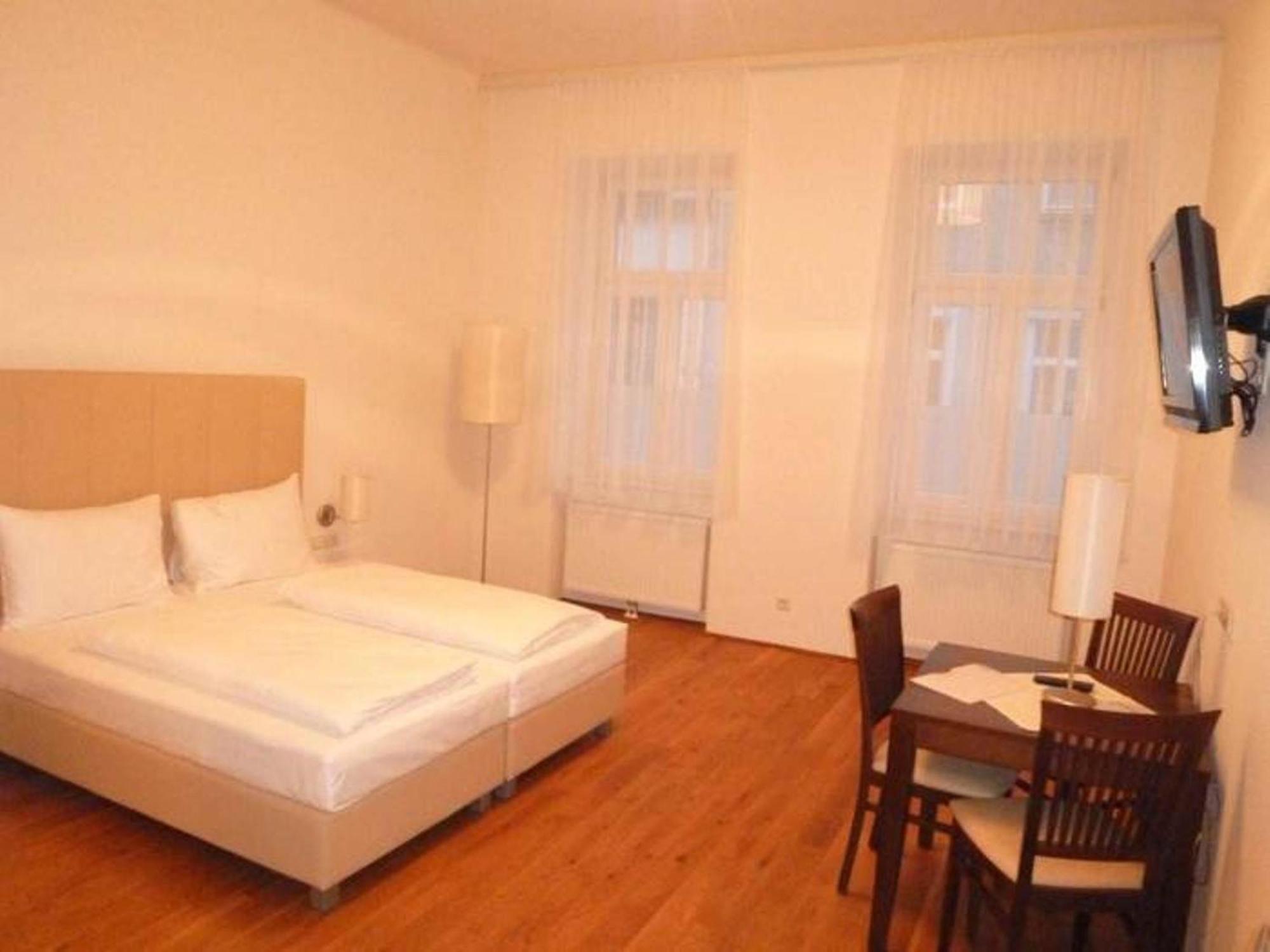 Nestroygasse Apartment *