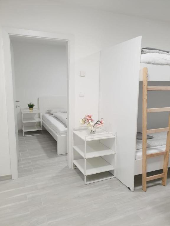 Apartamento Betariel'com Westbahnhof M Viena